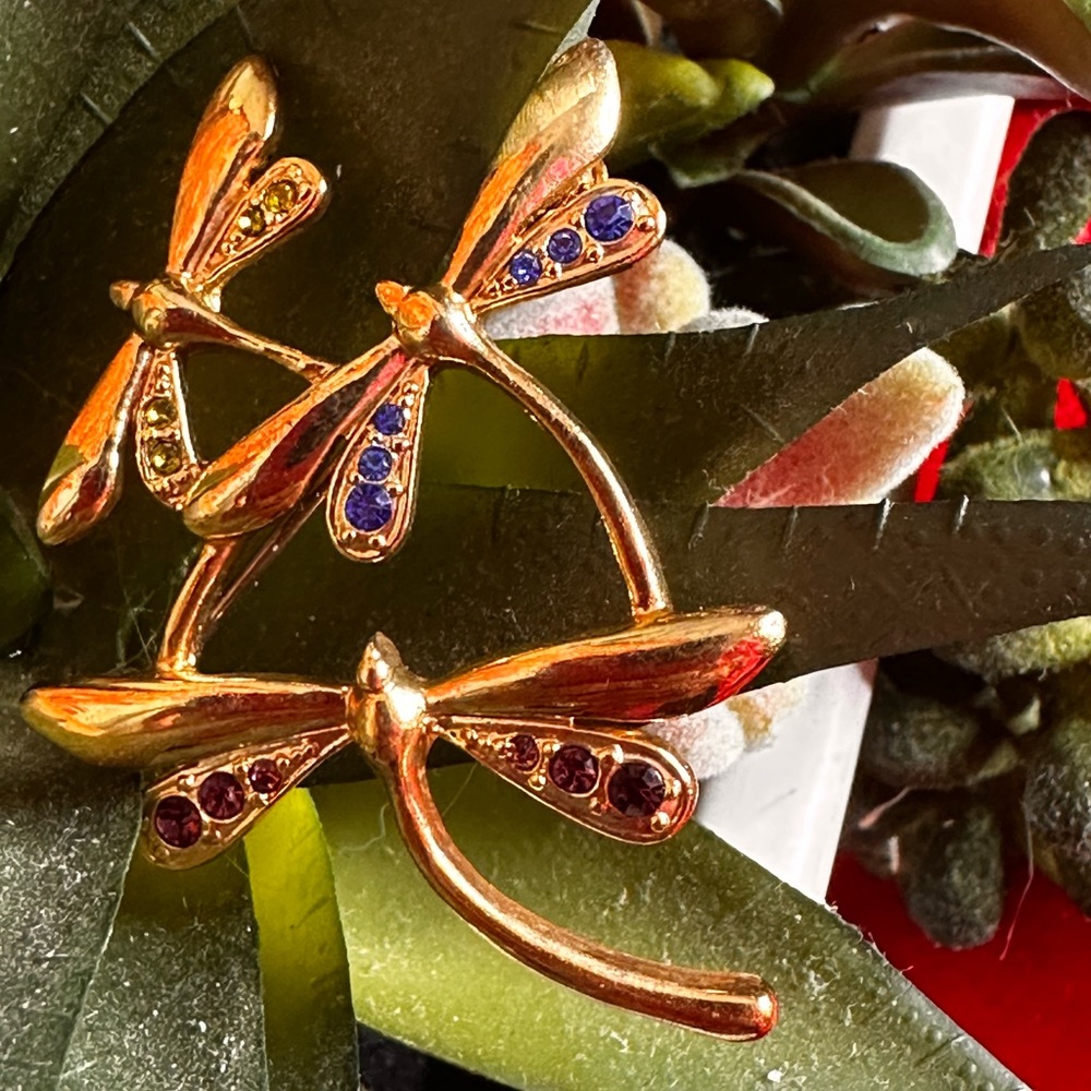 Liz & Co. vintage Three Dragonfly Brooch.